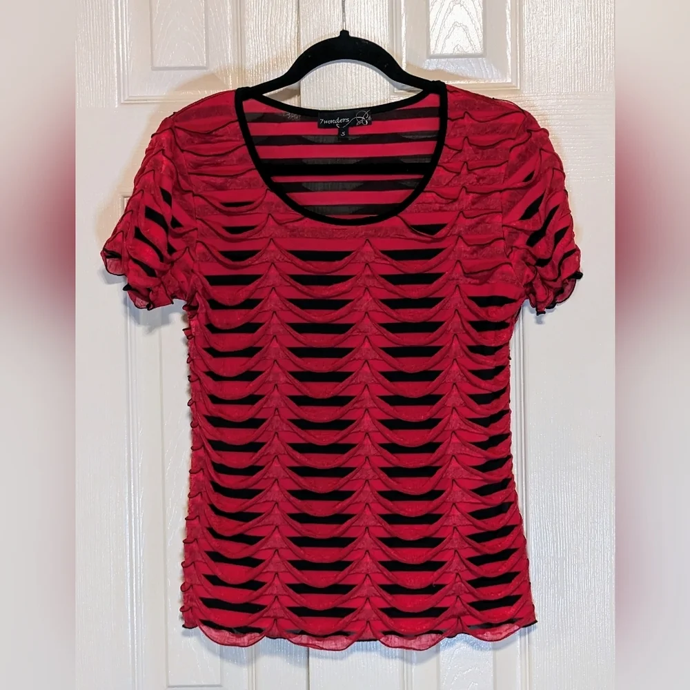 5/$25 7Wonders Red and Black Ruffled Blouse - Picture 2 of 5